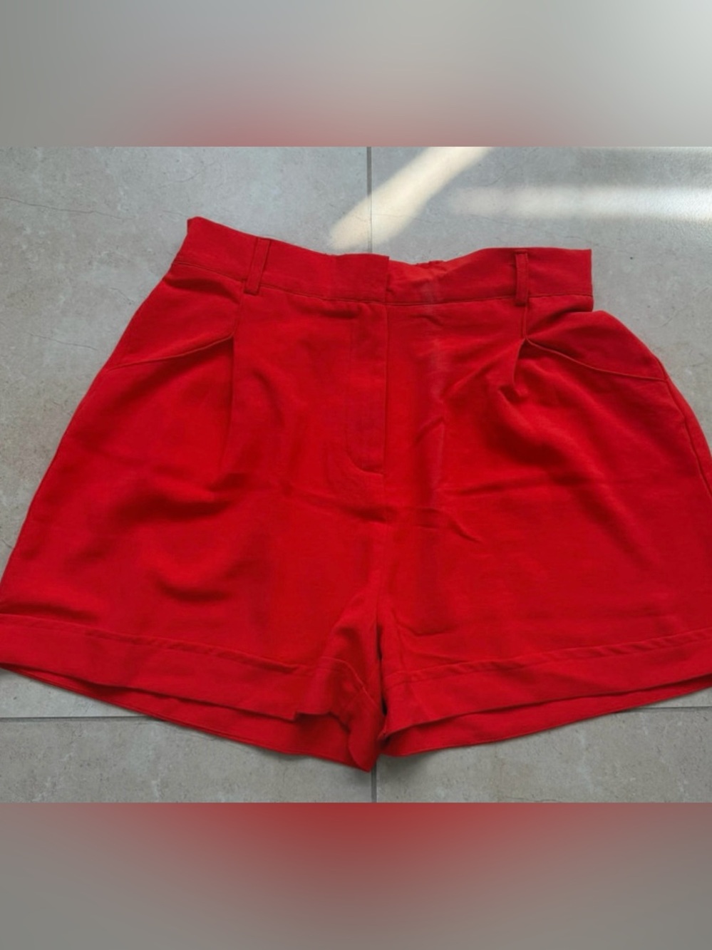 Red High-Waist Pleated Women’s Shorts